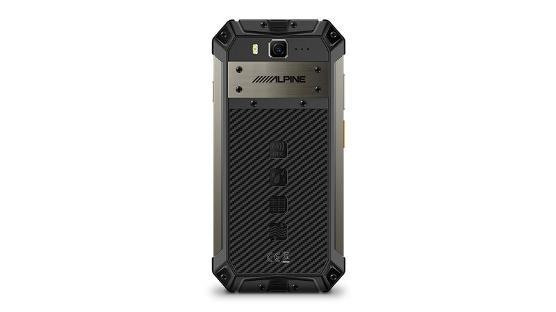 Alpine 5.6″ UHF DMR Smartphone Navigator with Hema Navigation