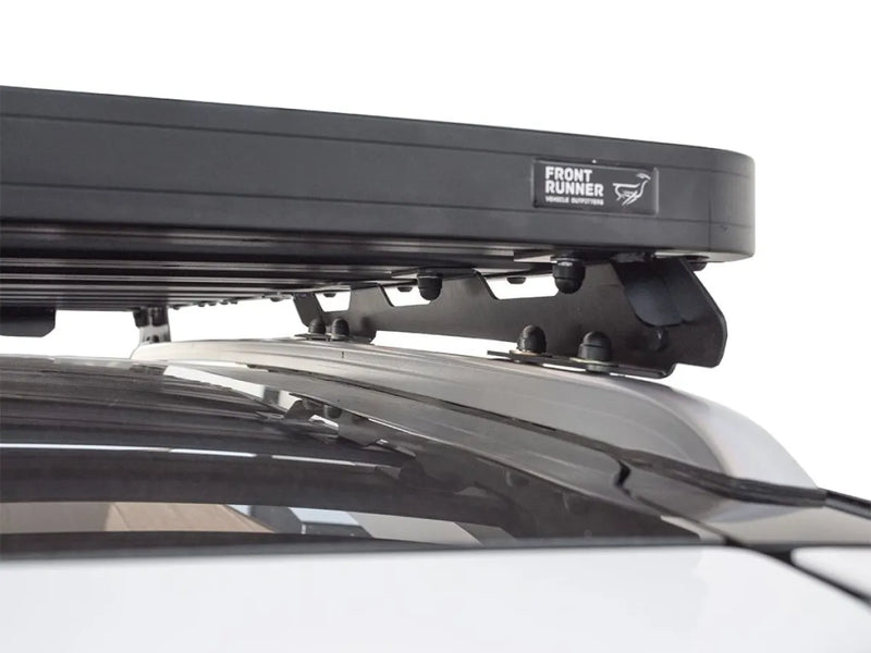 Front Runner LR All-New Discovery 5 roof rack kit with cargo carrier for vehicle roof