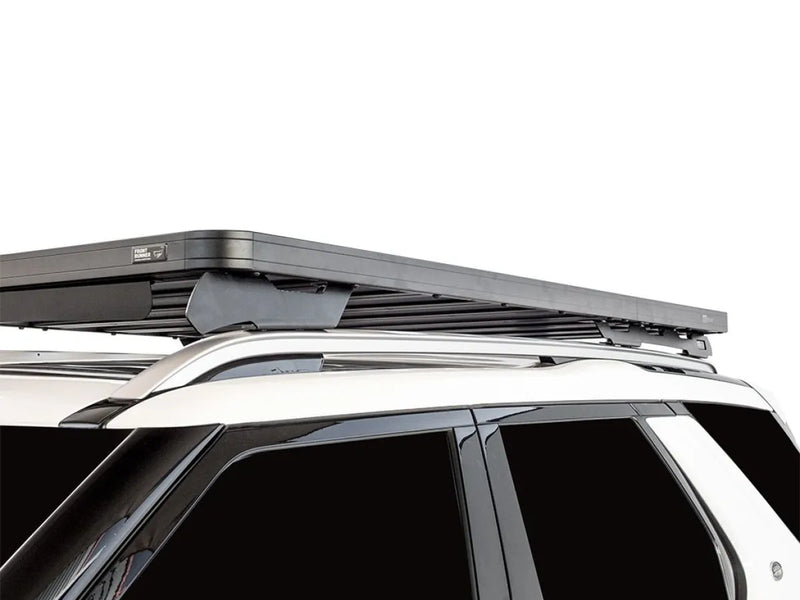 Roof rack kit with roof-mounted cargo box for Front Runner LR Discovery 5 Expedition