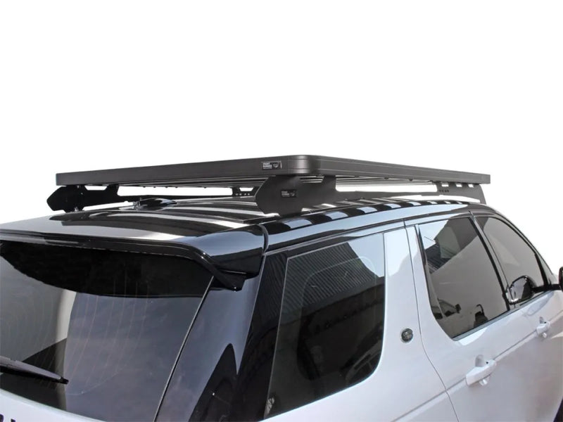 Front Runner LR Discovery Slimline II Roof Rack Kit with Slimline II tray mounted on vehicle