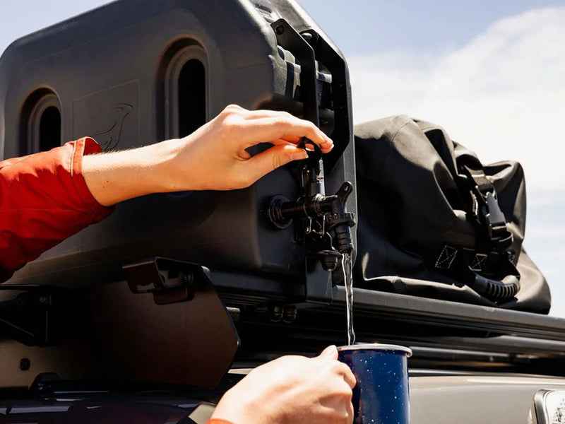 Front Runner Pro Water Tank with Mounting System | 20L - Water Tank