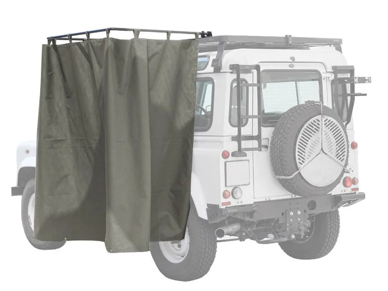 Off-road vehicle with privacy curtain on rack mount shower cubicle for outdoor camping
