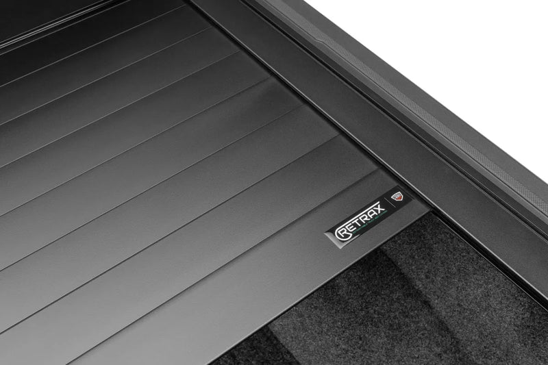Retrax RETRAXONE XR Manual Retractable Bed Cover for RAM 1500 DT w/out Rambox