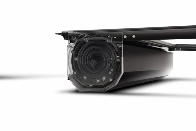 RetraxONE MX Manual Polycarbonate Retractable Bed Cover for Chevrolet / Ford / Isuzu / Mazda / Nissan / Ram / Toyota / Volkswagen - Truck